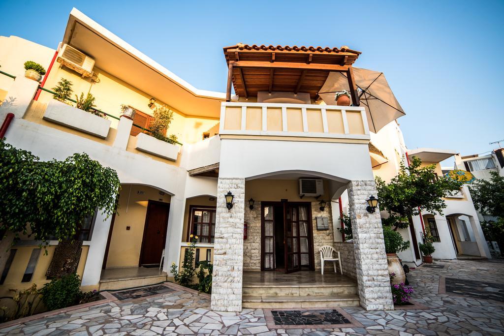 Erato Hotel Apartments Rethymno  Екстер'єр фото