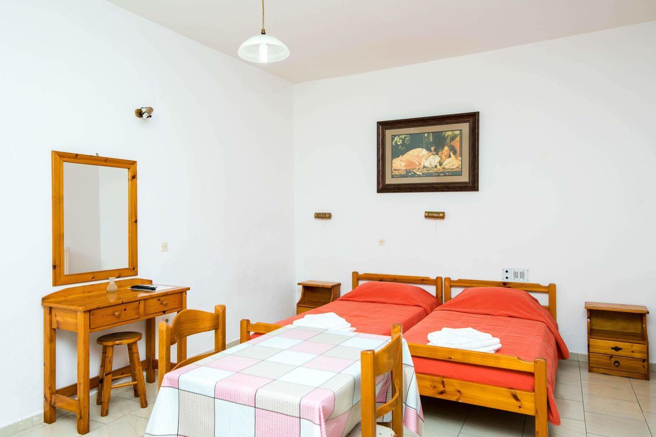 Erato Hotel Apartments Rethymno  Екстер'єр фото